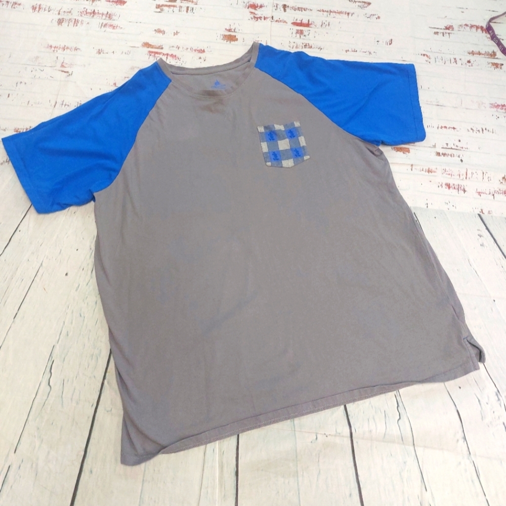 Disney pocket Tee. Baseball style Tee. Disney Parks